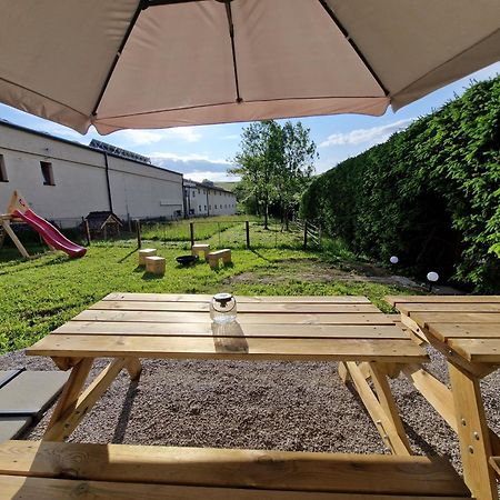 Apartmány LAMA Malatiny Kültér fotó