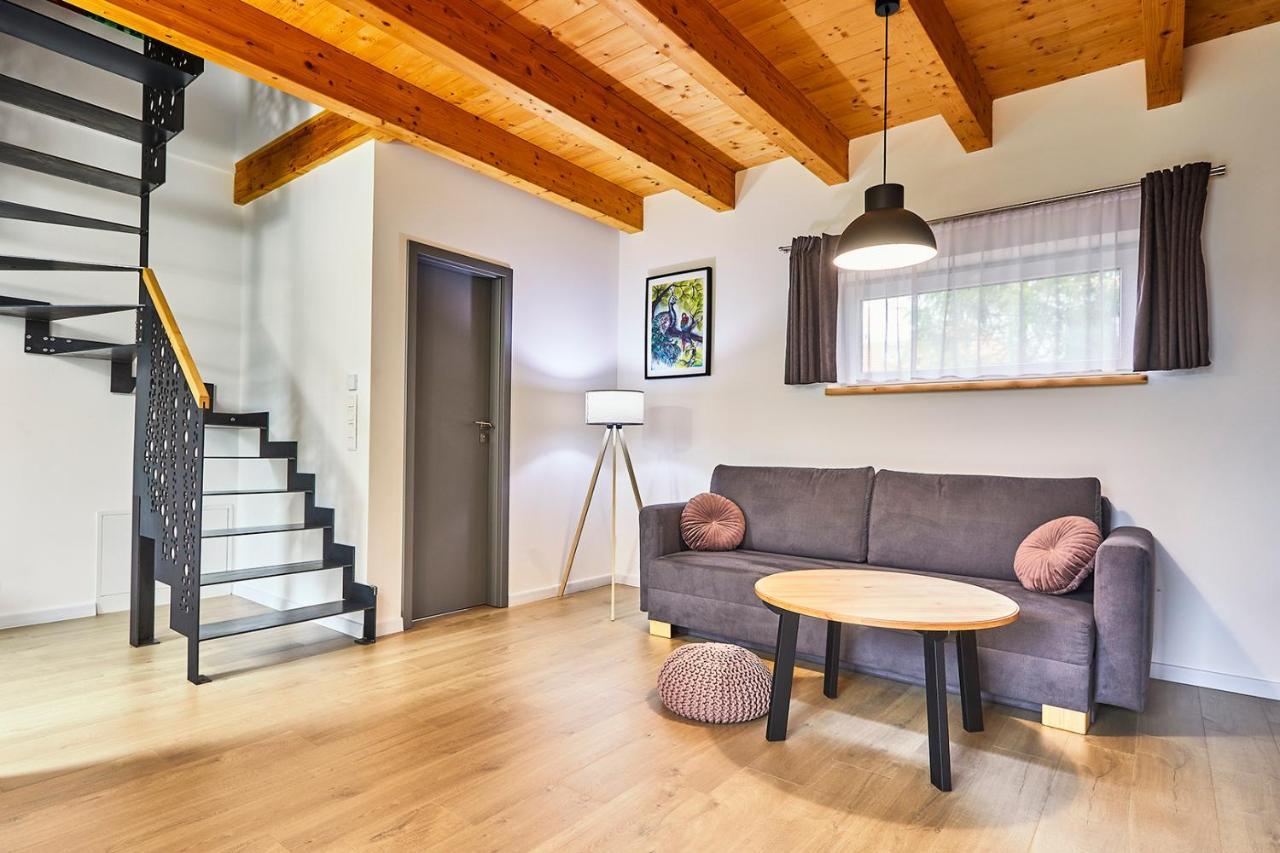 Apartmány LAMA Malatiny Kültér fotó